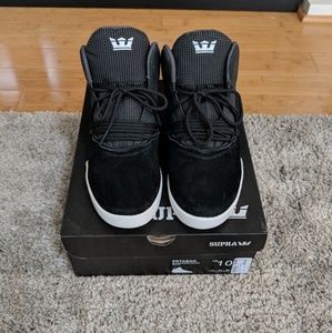 Supra Estaban size 10